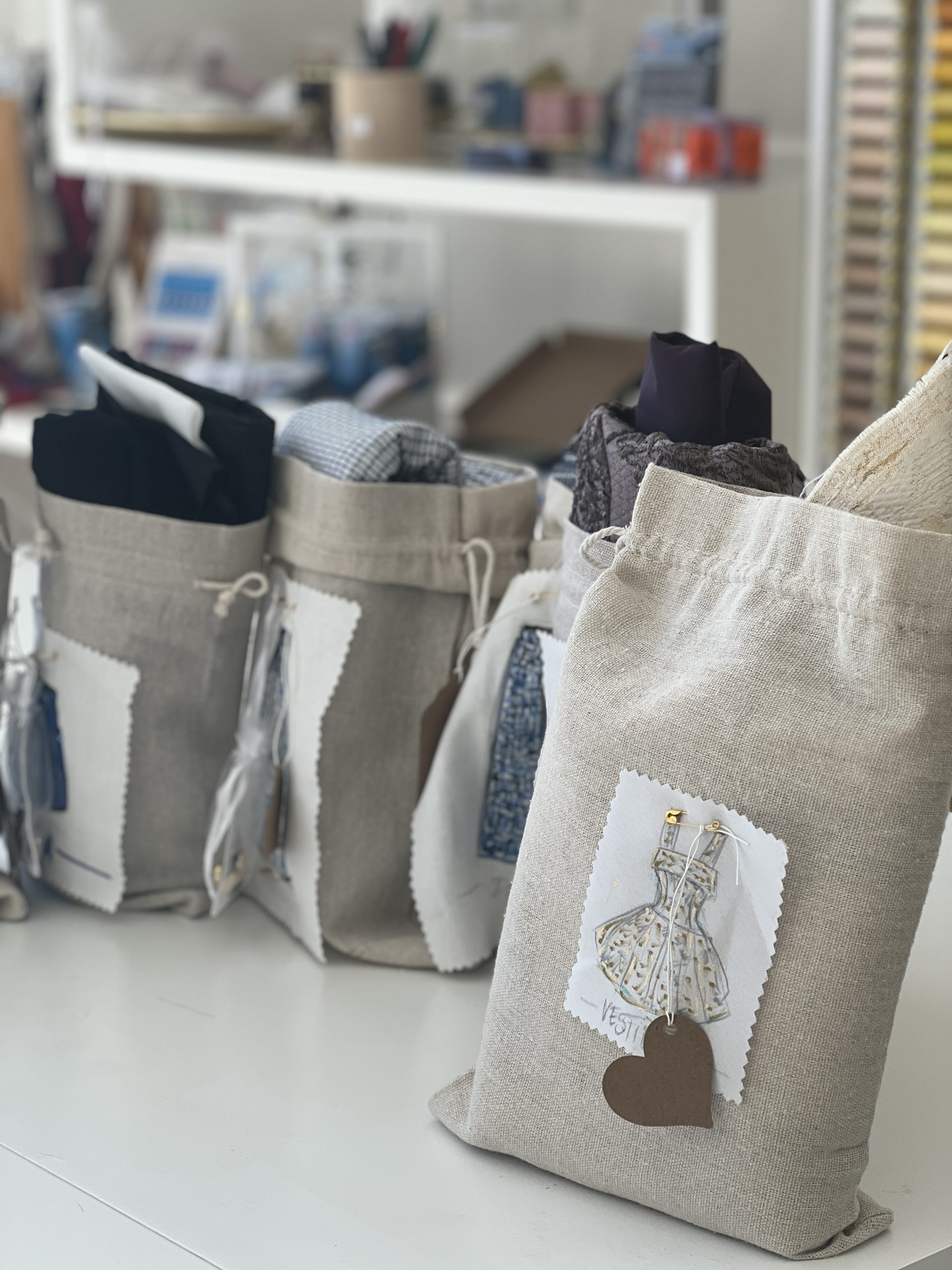 Vikileria-Revive_clases-de-costura-Madrid_atelier-de-costura_corte-y-confeccion_historias-de-aguja_aprender-a-pensar-antes-de-coser